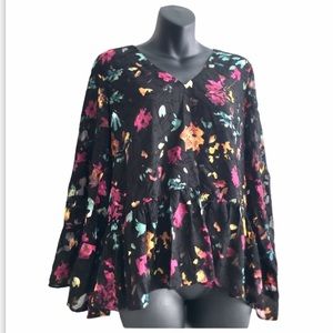 NWT Beige by ECI Floral Blouse. Size L.